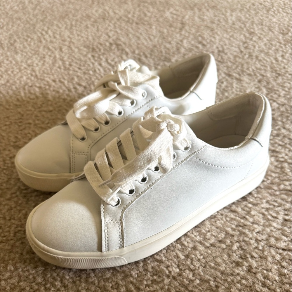 Sam Edelman White Casual Sneakers